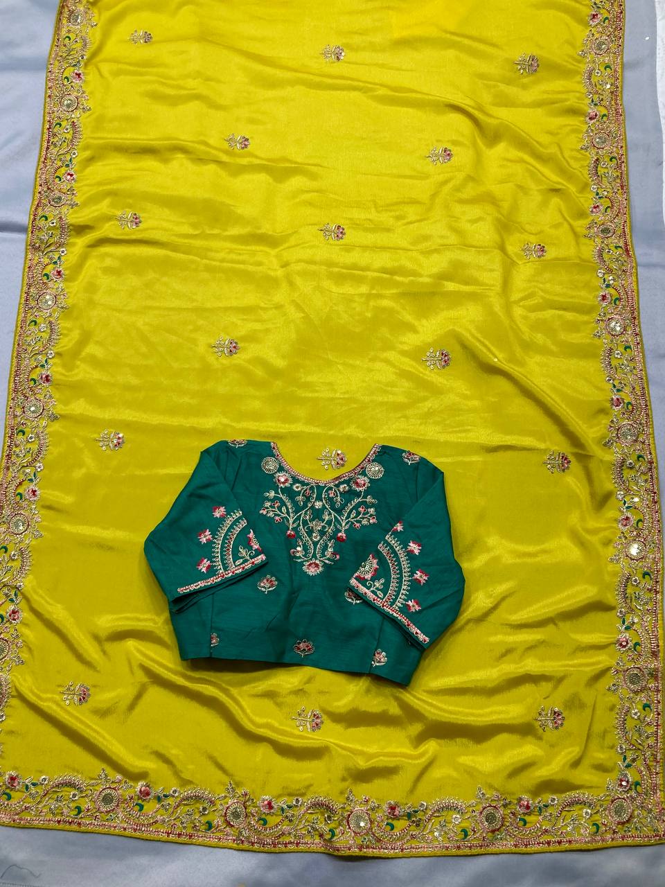 SAREE