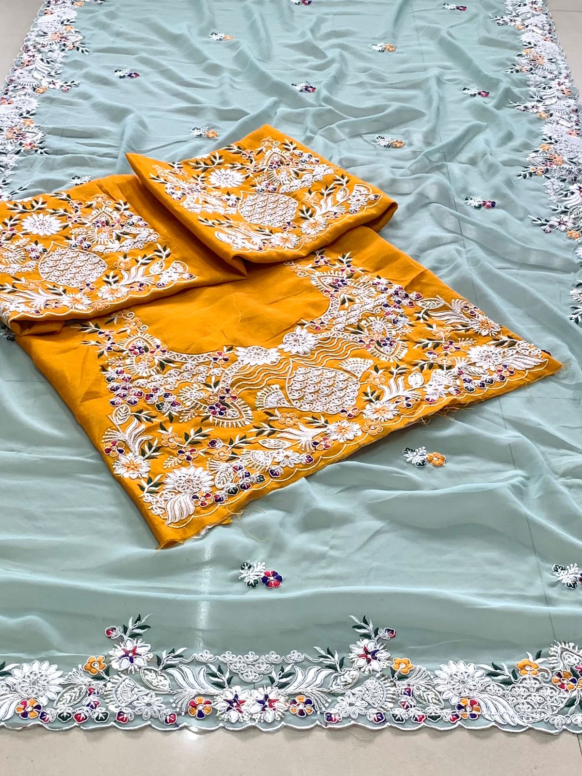 SAREE