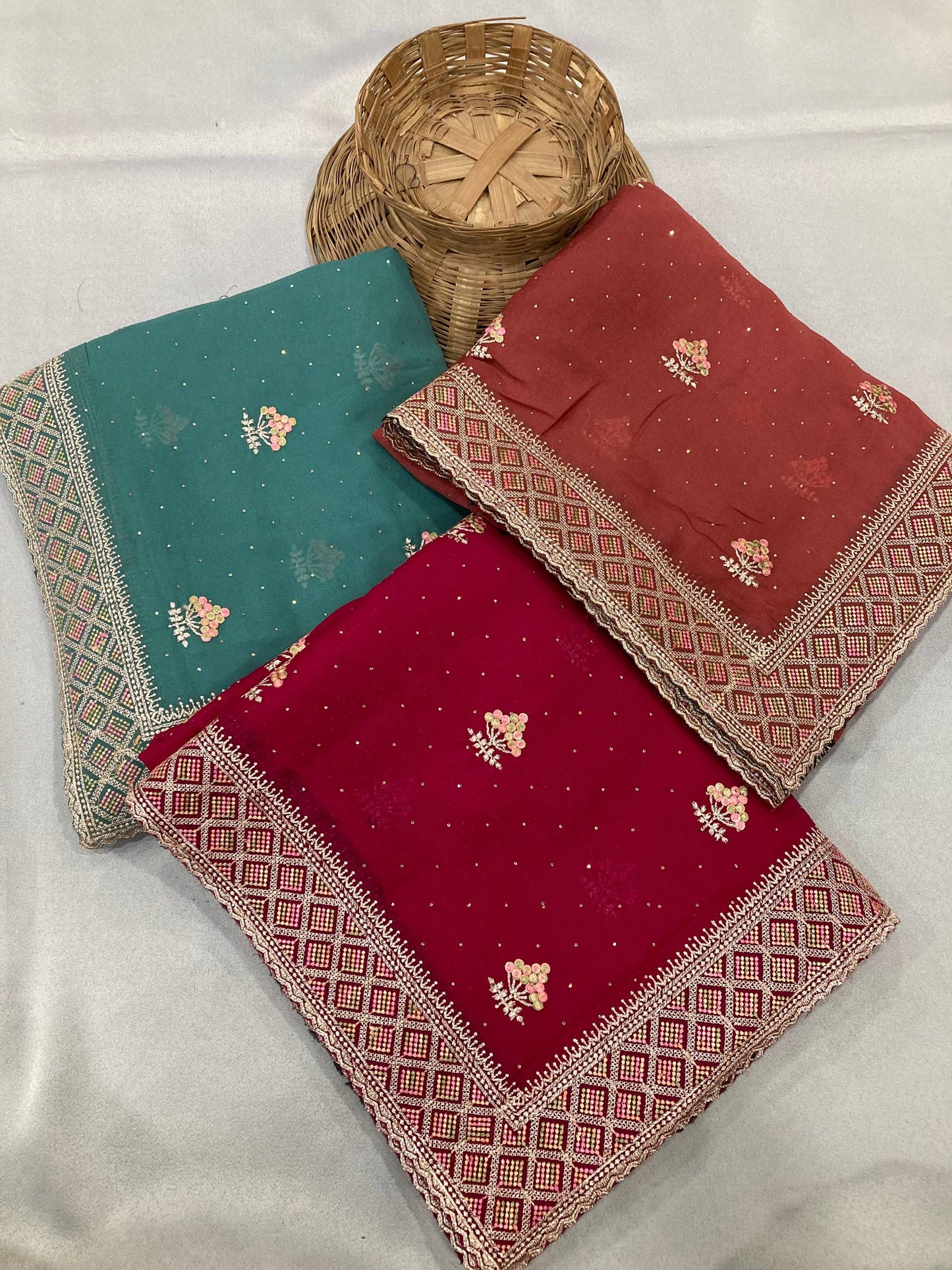 SAREE