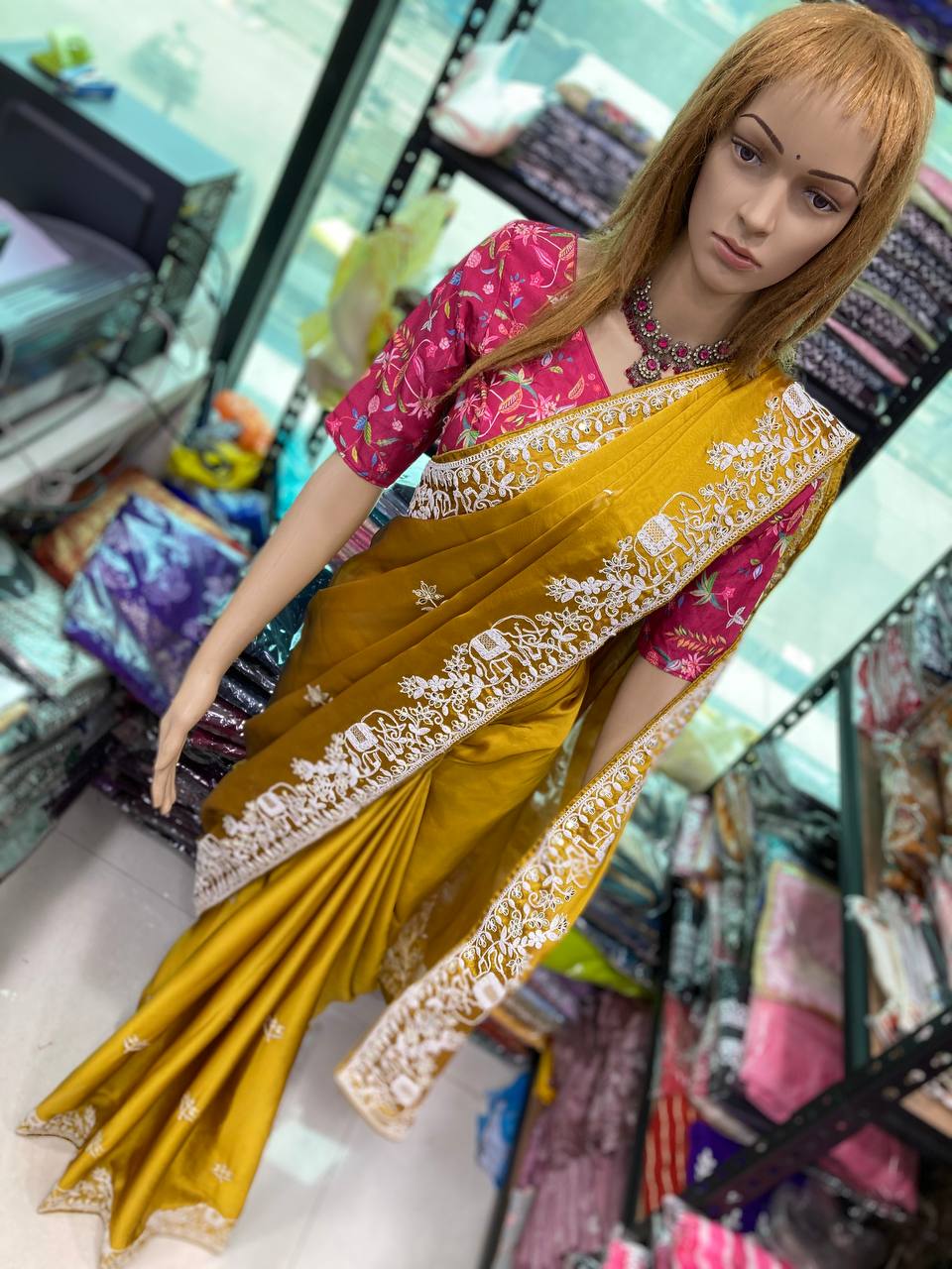 SAREE
