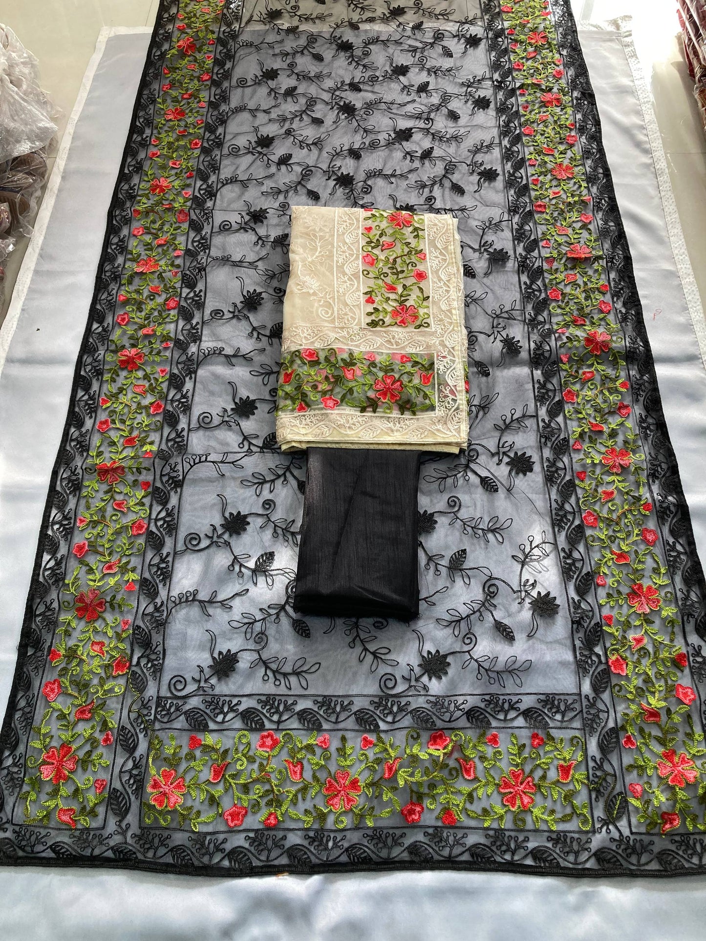 ELIOS SAREE