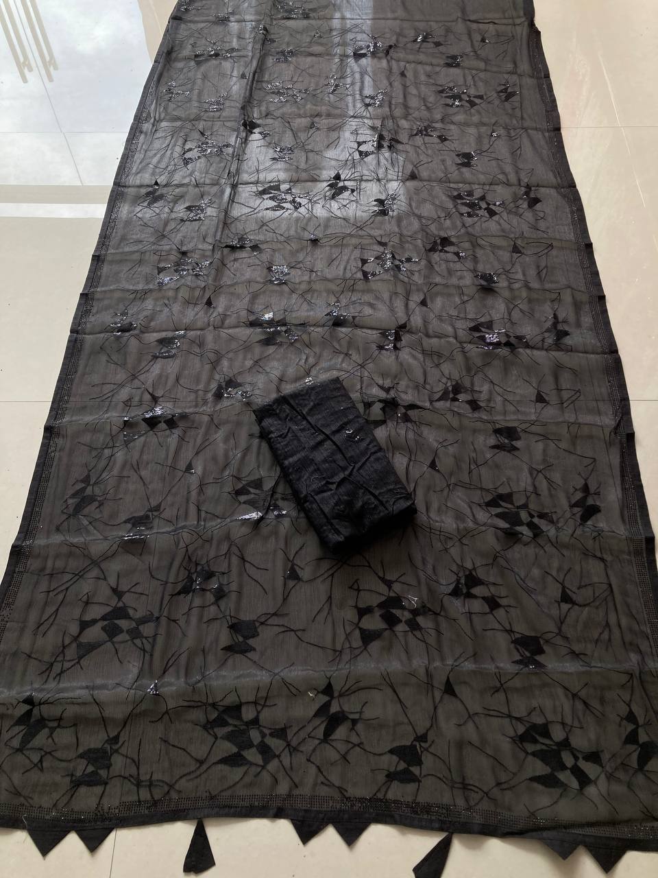 SAREE