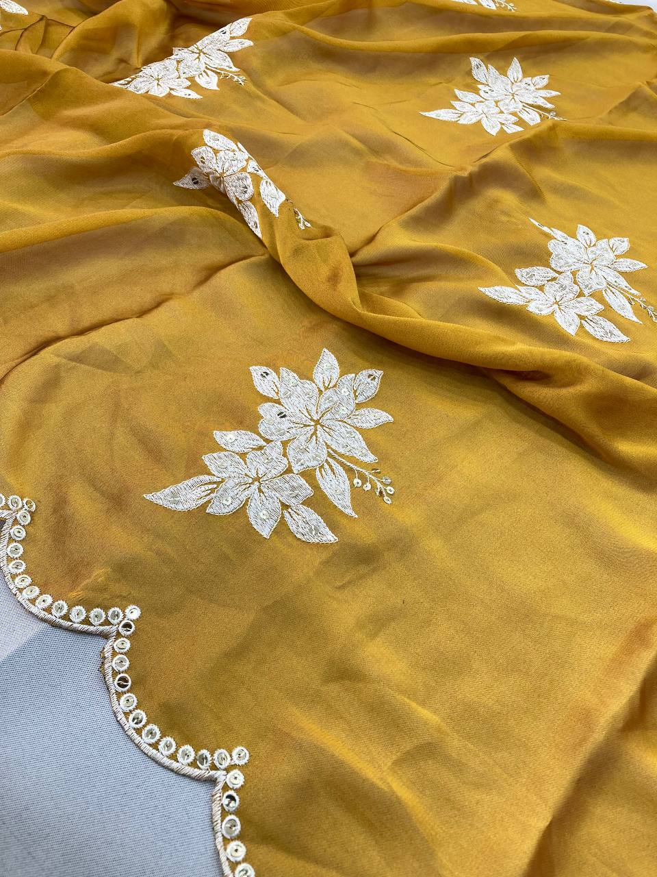 SAREE
