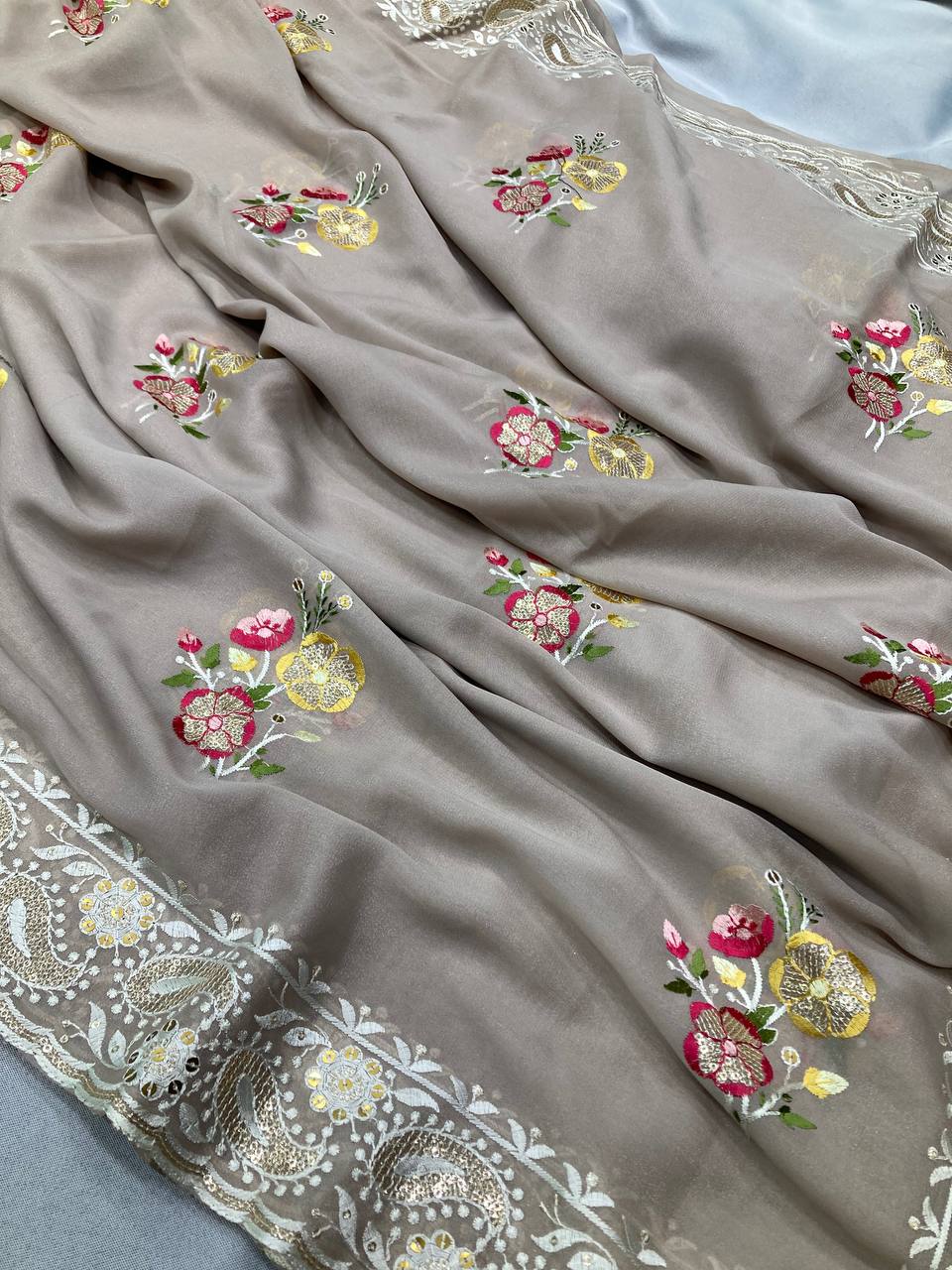 SAREE