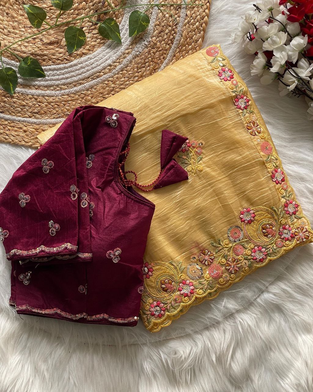 SAREE