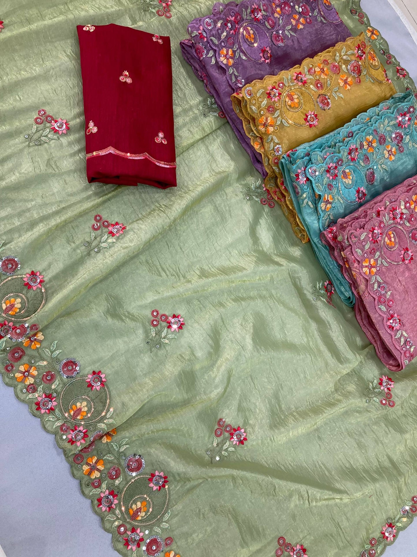 SAREE