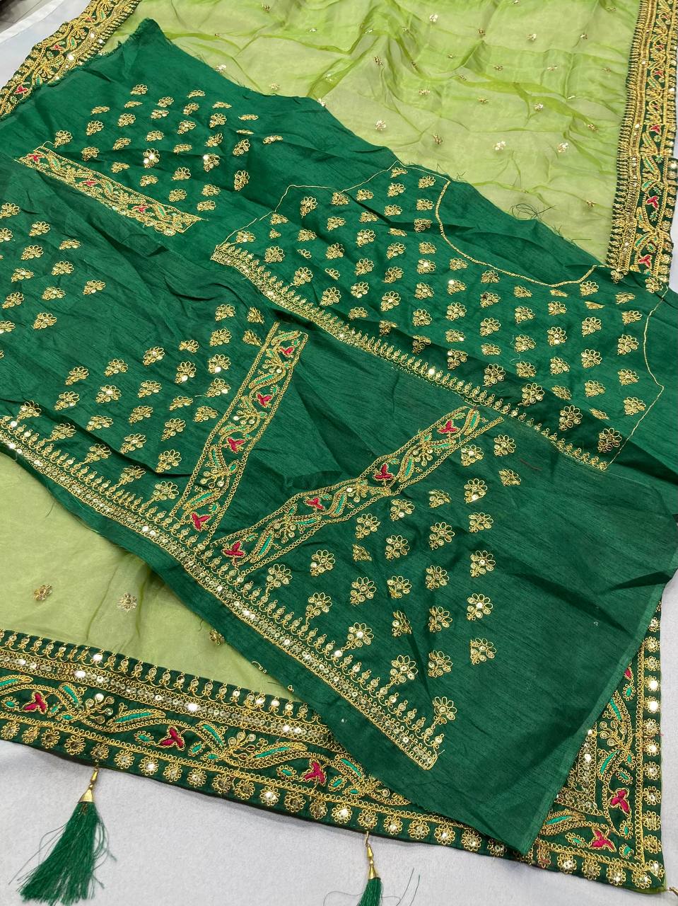 SAREE