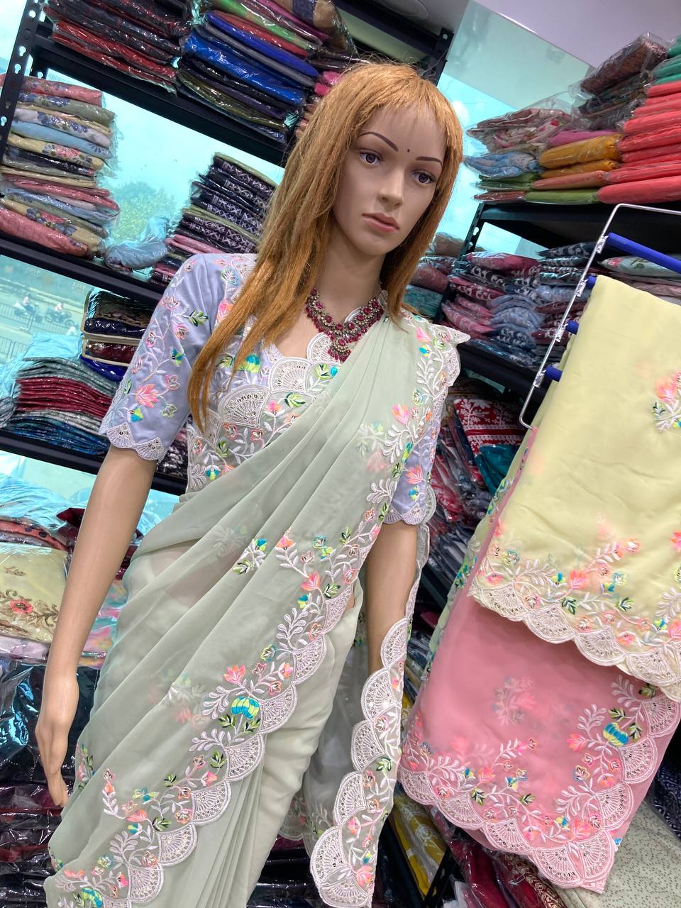 SAREE