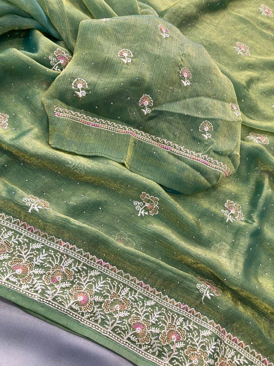SAREE