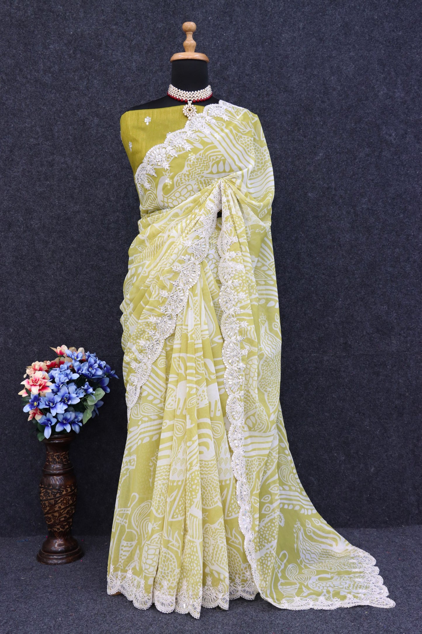 SAREE