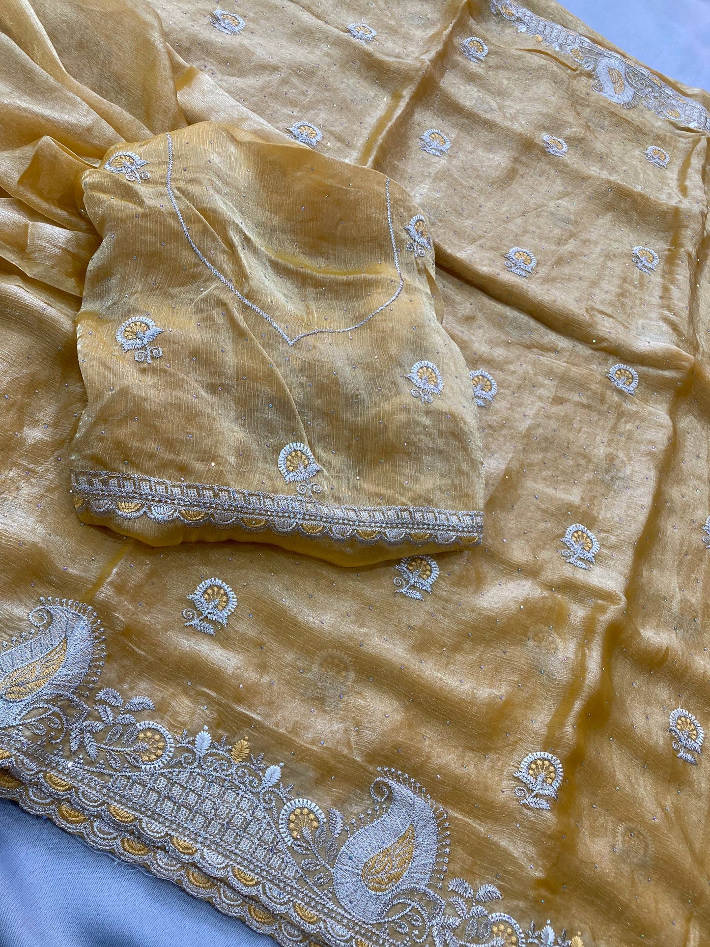 SAREE