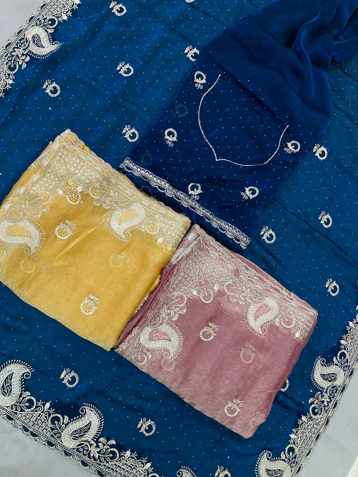 SAREE