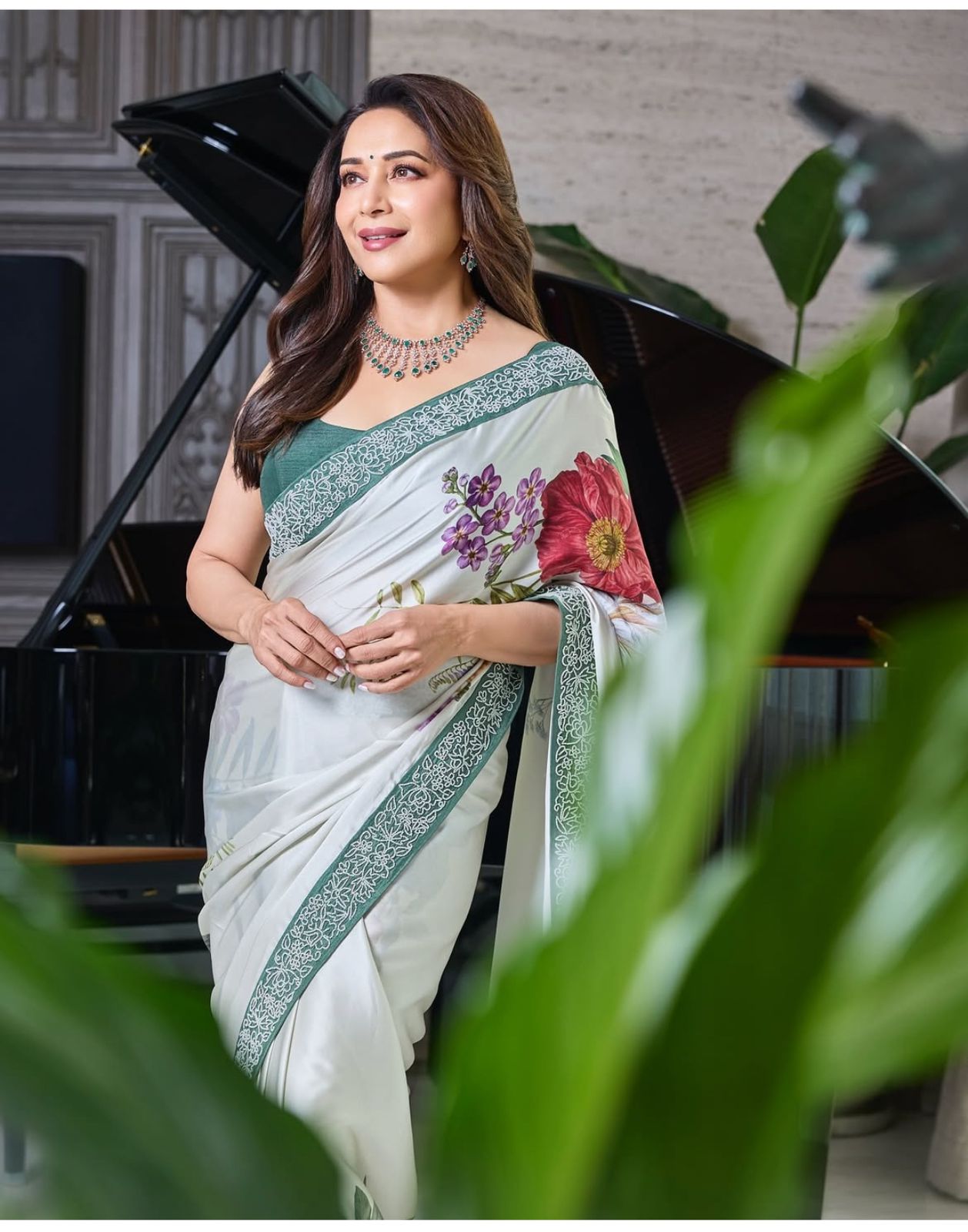 SAREE