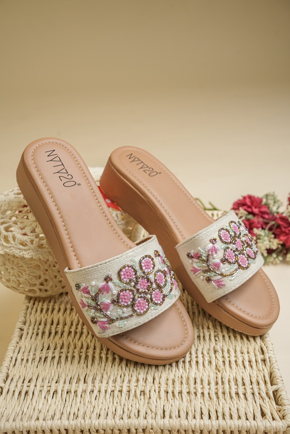 NYTY20 FLAT HEEL SANDAL