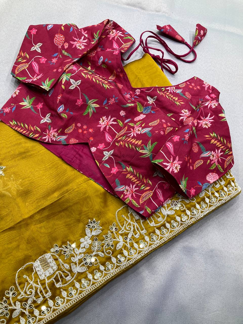 SAREE