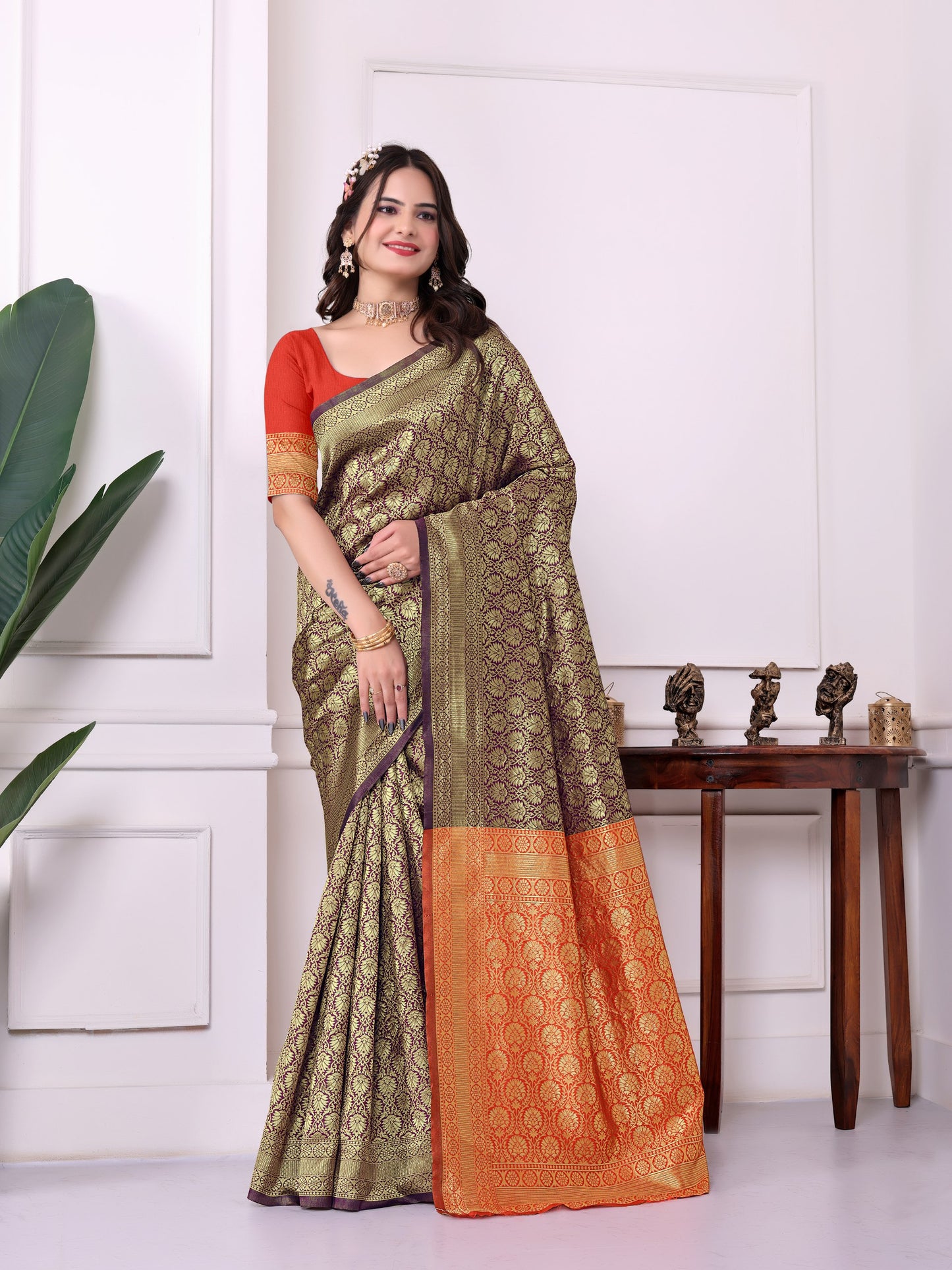 SAREE