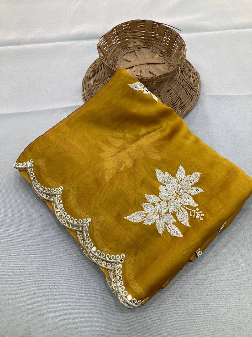 SAREE