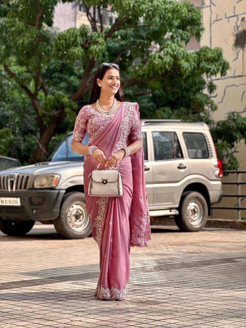 SAREE