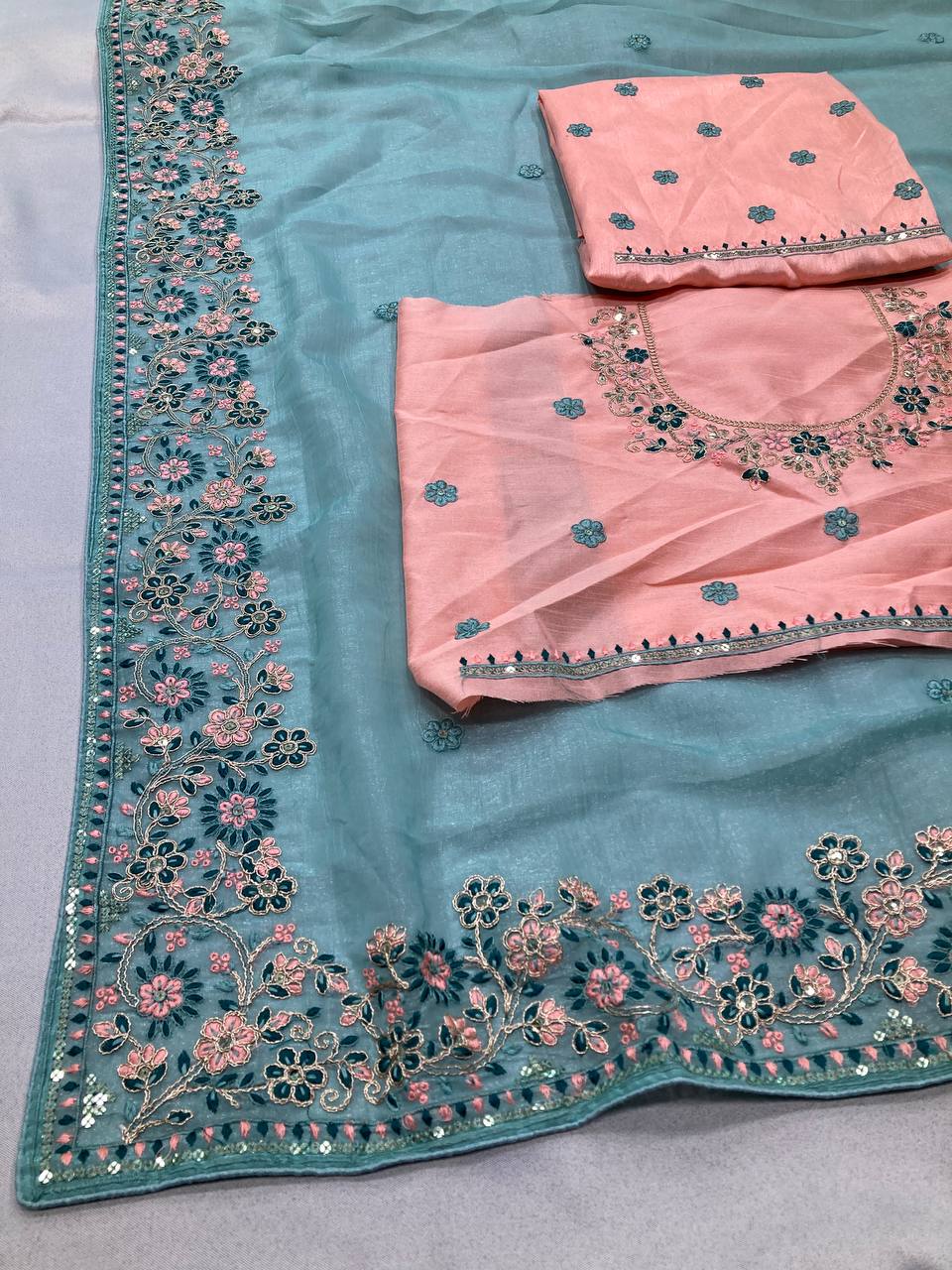 SAREE