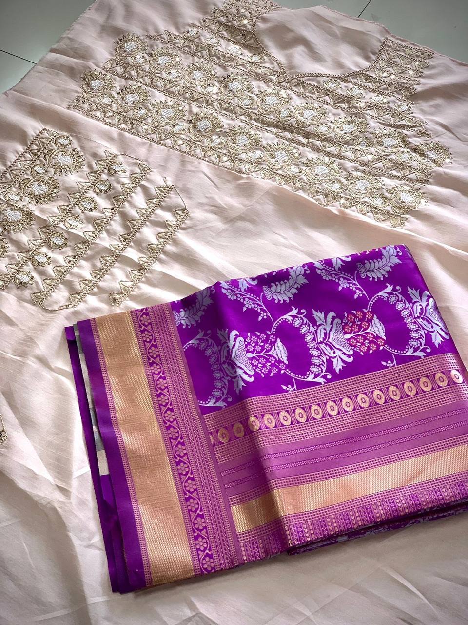 SAREE