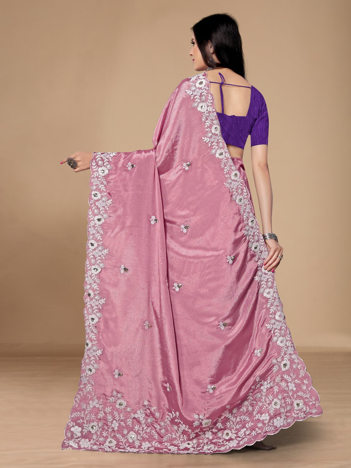 SAREE