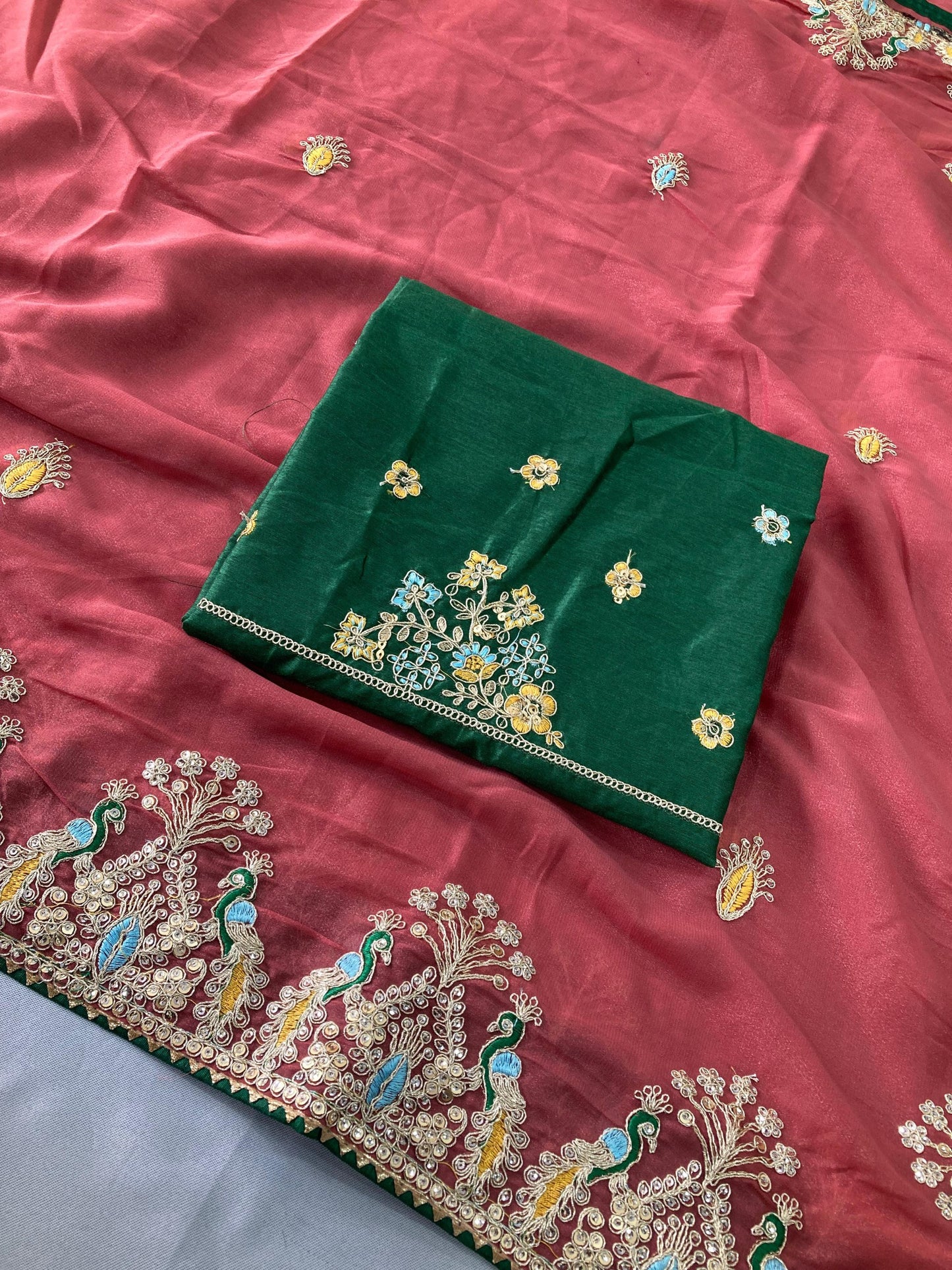 SAREE