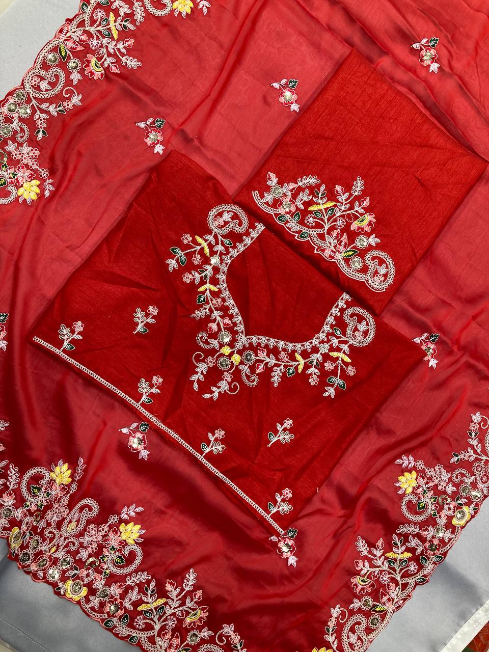 SAREE