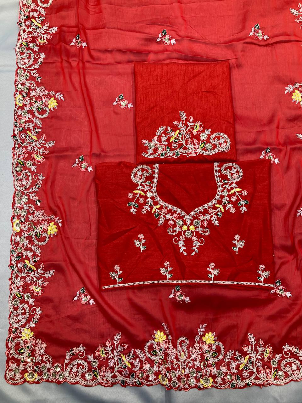 SAREE