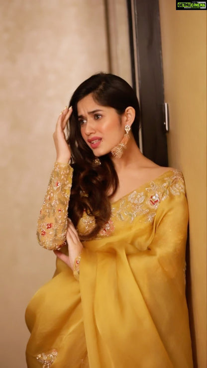SAREE
