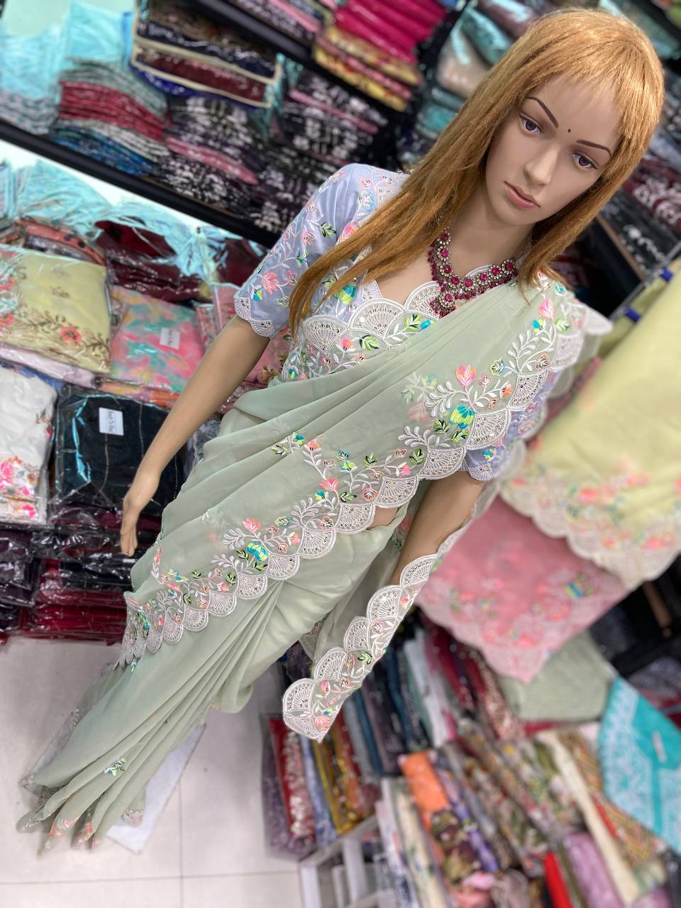 SAREE