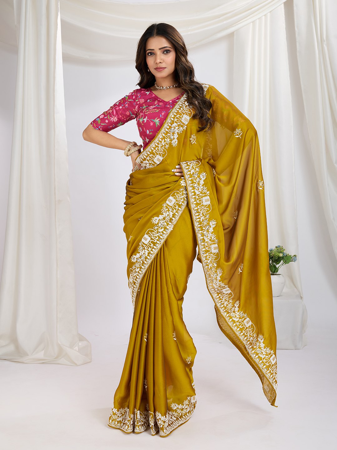 SAREE