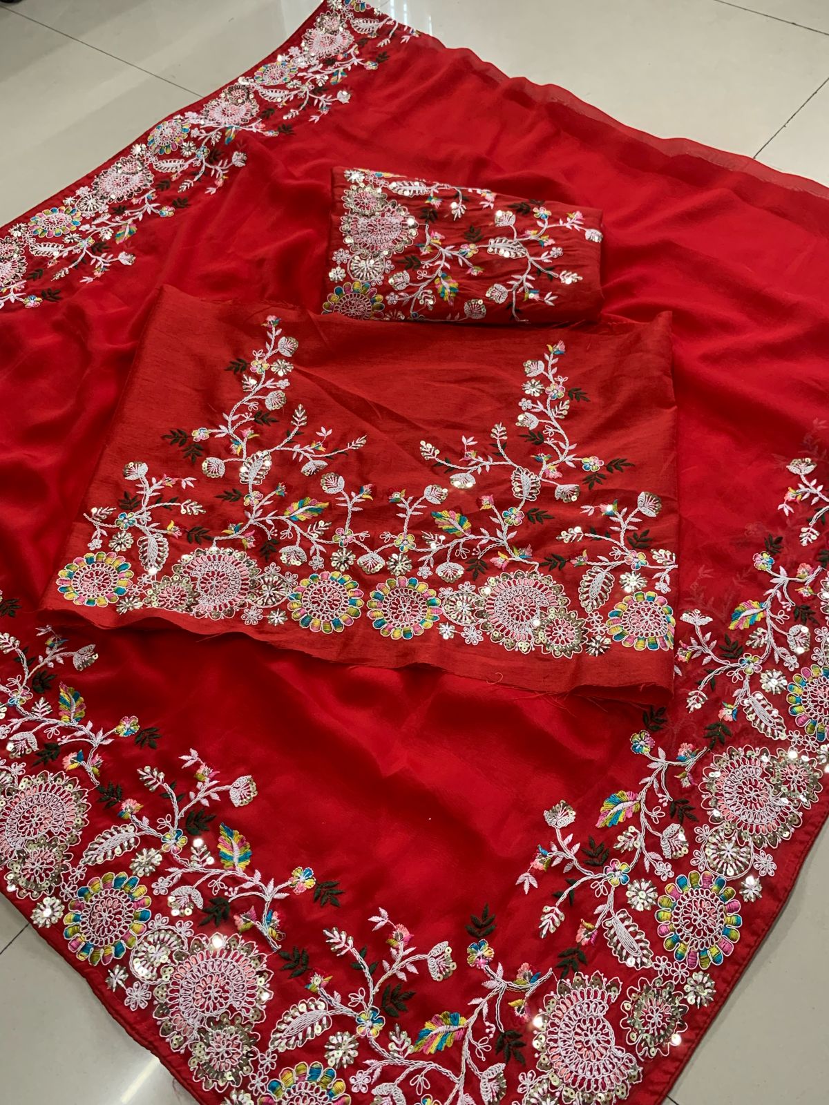 SAREE