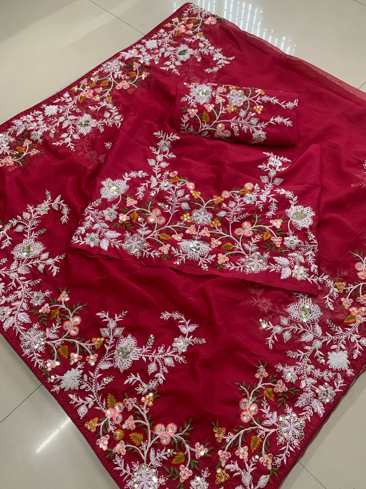 SAREE