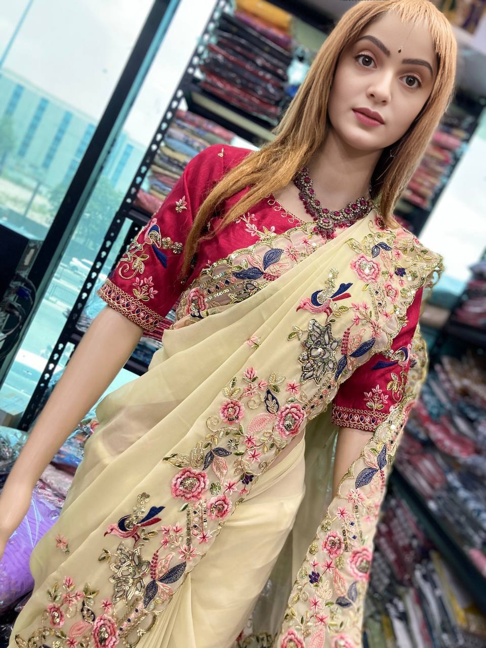SAREE