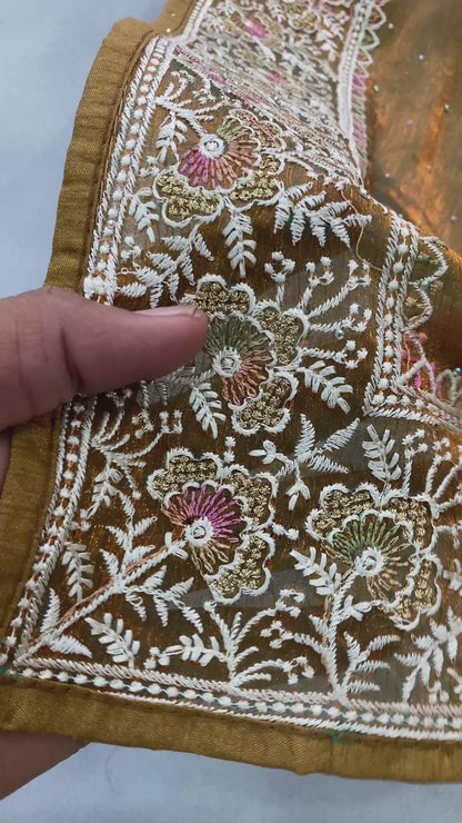 SAREE